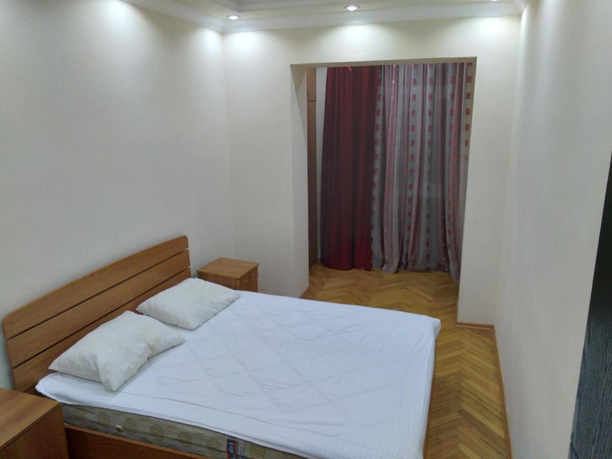 Apartment Melashvili 4 Batumi Esterno foto