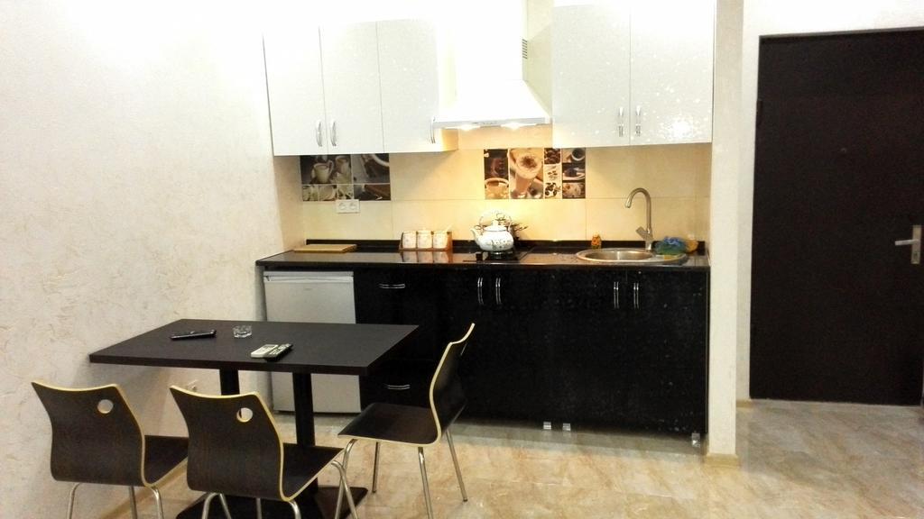 Apartment Melashvili 4 Batumi Esterno foto