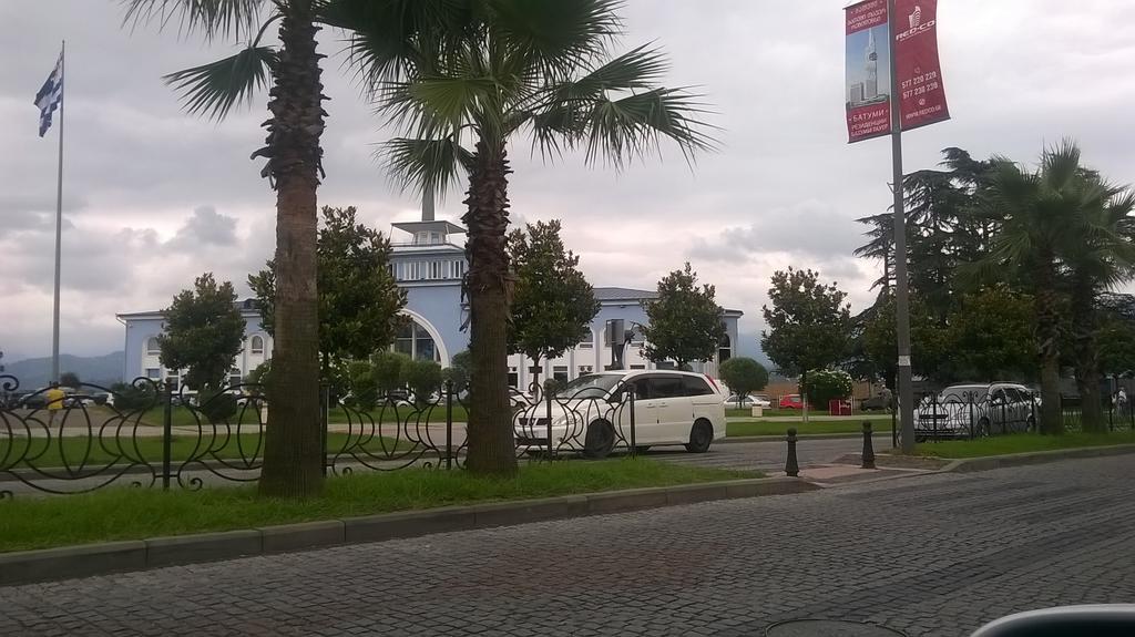 Apartment Melashvili 4 Batumi Esterno foto